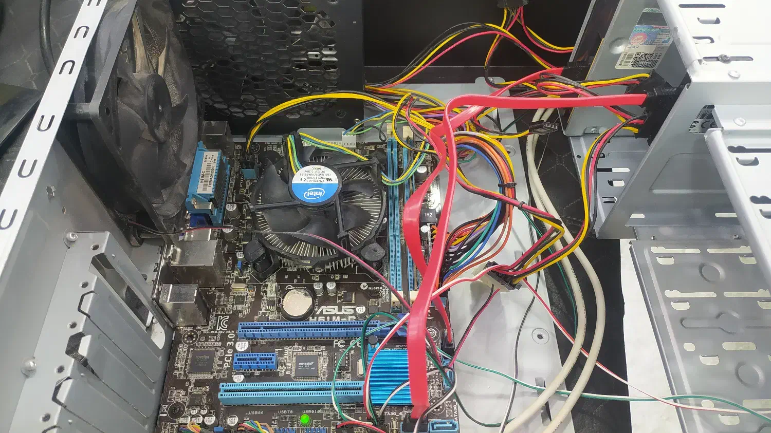 سیستم نسل 3|رایانه رومیزی|میناب, |دیوار