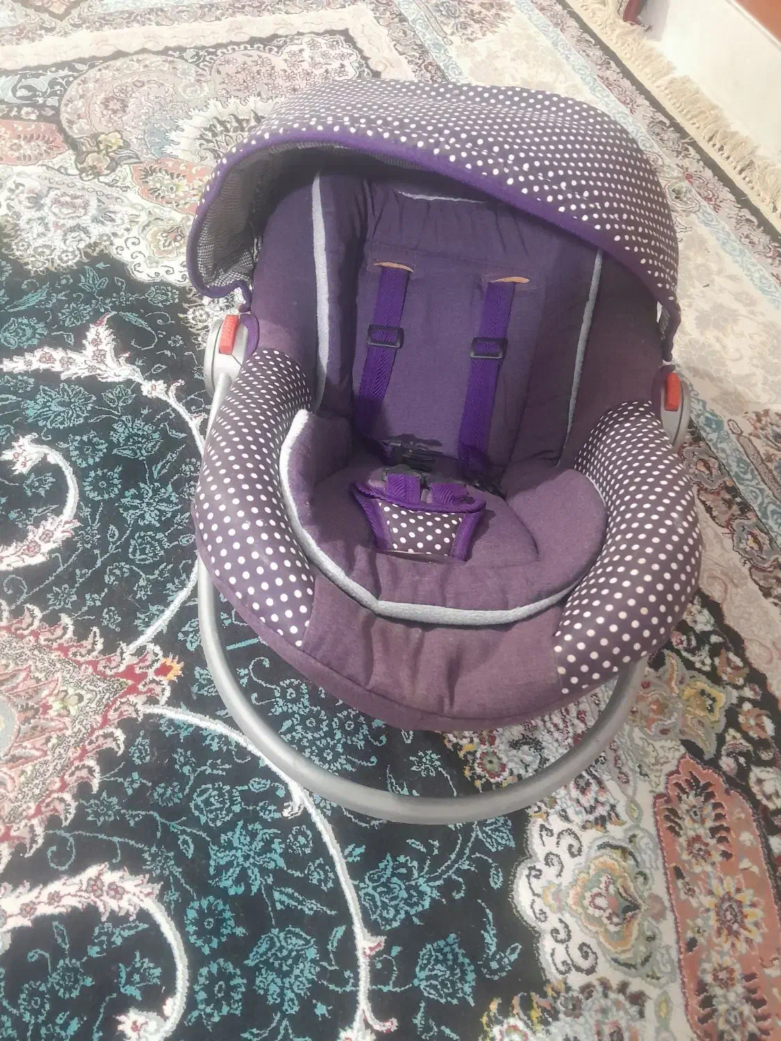 فروش کریر نوزادی|تخت و صندلی بچه|صدرا-فارس, فاز ۱|دیوار