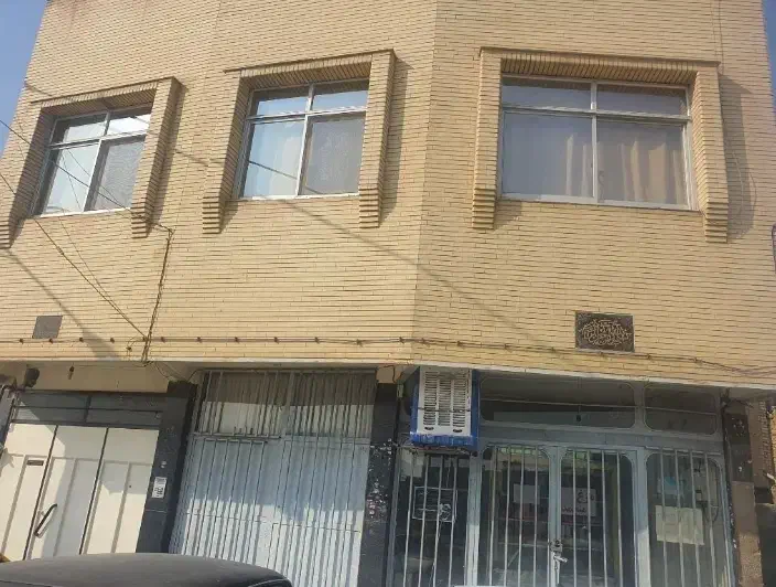 خانه دو طبقه و یک باب تجاری شهرک امام حسین|فروش خانه و ویلا|اصفهان, دارک|دیوار