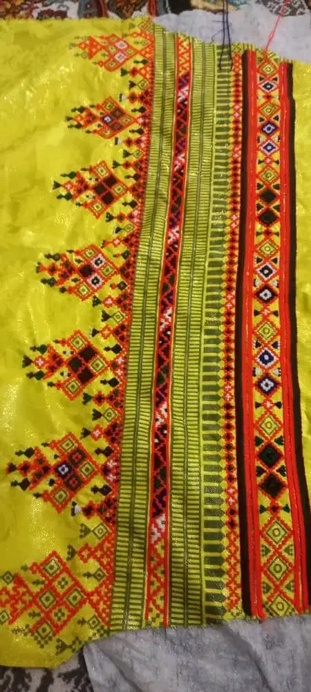 دوچگرون|لباس|راسک, |دیوار