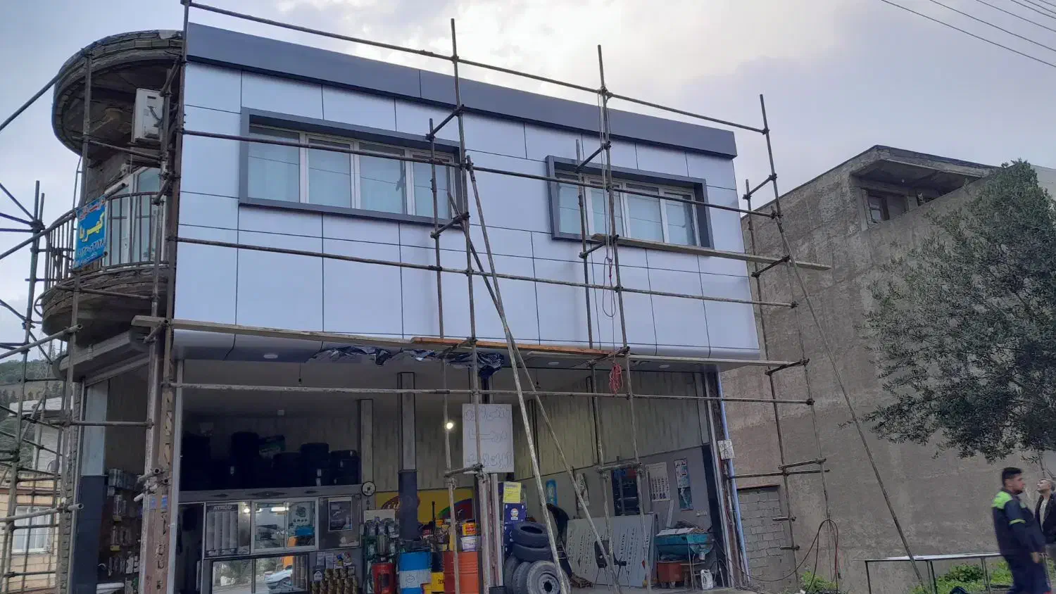 نما کامپوزیت تابلو و کرکره برقی|خدمات پیشه و مهارت|رشت, انصاری|دیوار