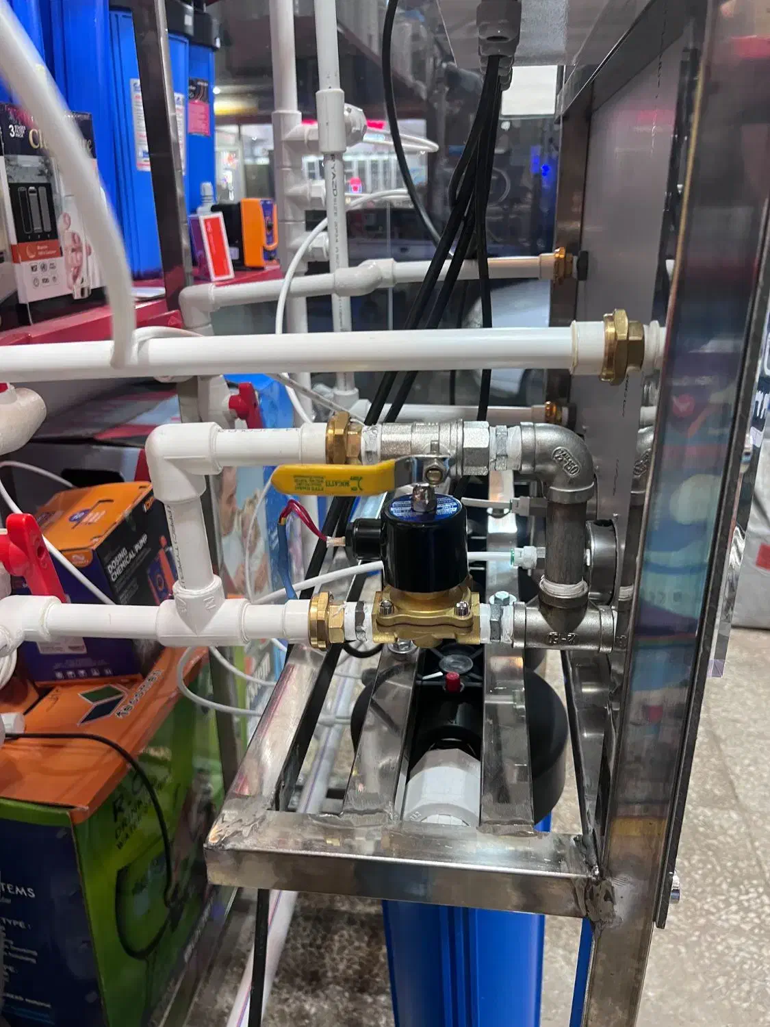 تصفیه آب ۱۰ متر مکعب|آبسردکن و تصفیه آب|آغاجاری, |دیوار