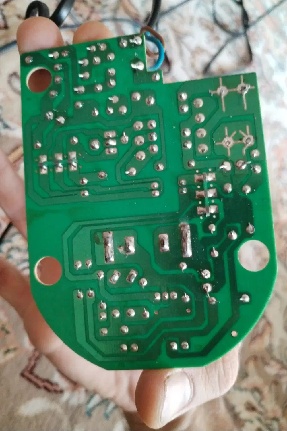 تعمیر برد یخچال لباسشویی اجاغ گاز هود پمپ آب بخاری|خدمات پیشه و مهارت|اصفهان, سودان|دیوار