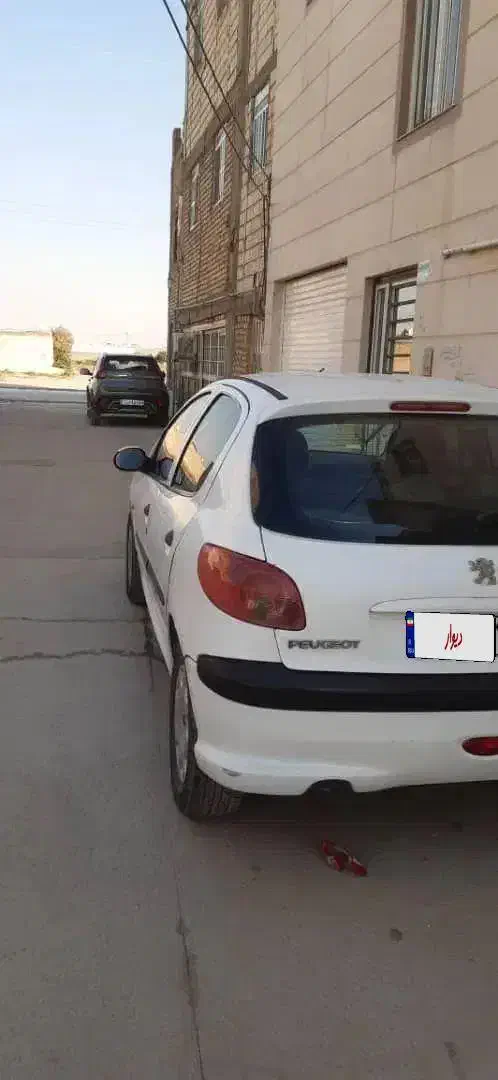 206 تیپ 5 مدل98|خودرو سواری و وانت|شیراز, شهرک ترکان|دیوار