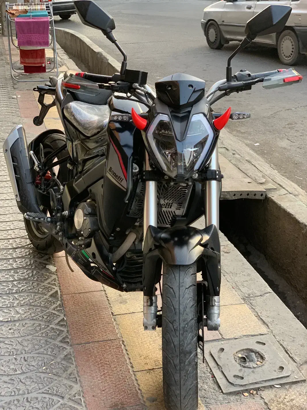 بنلی ۱۸۰ s|موتورسیکلت|پیشوا, |دیوار