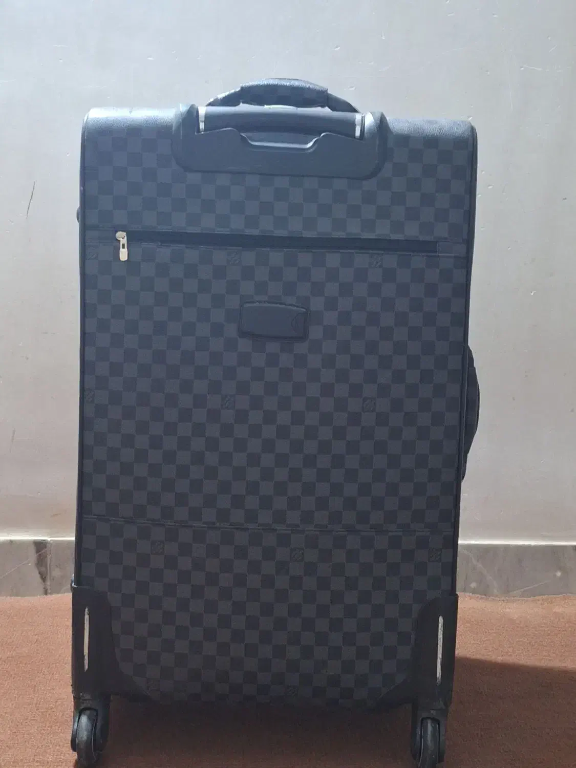 چمدان مسافرتی بزرگ برندلوئیس ویتون|کیف، کفش، کمربند|ساری, |دیوار