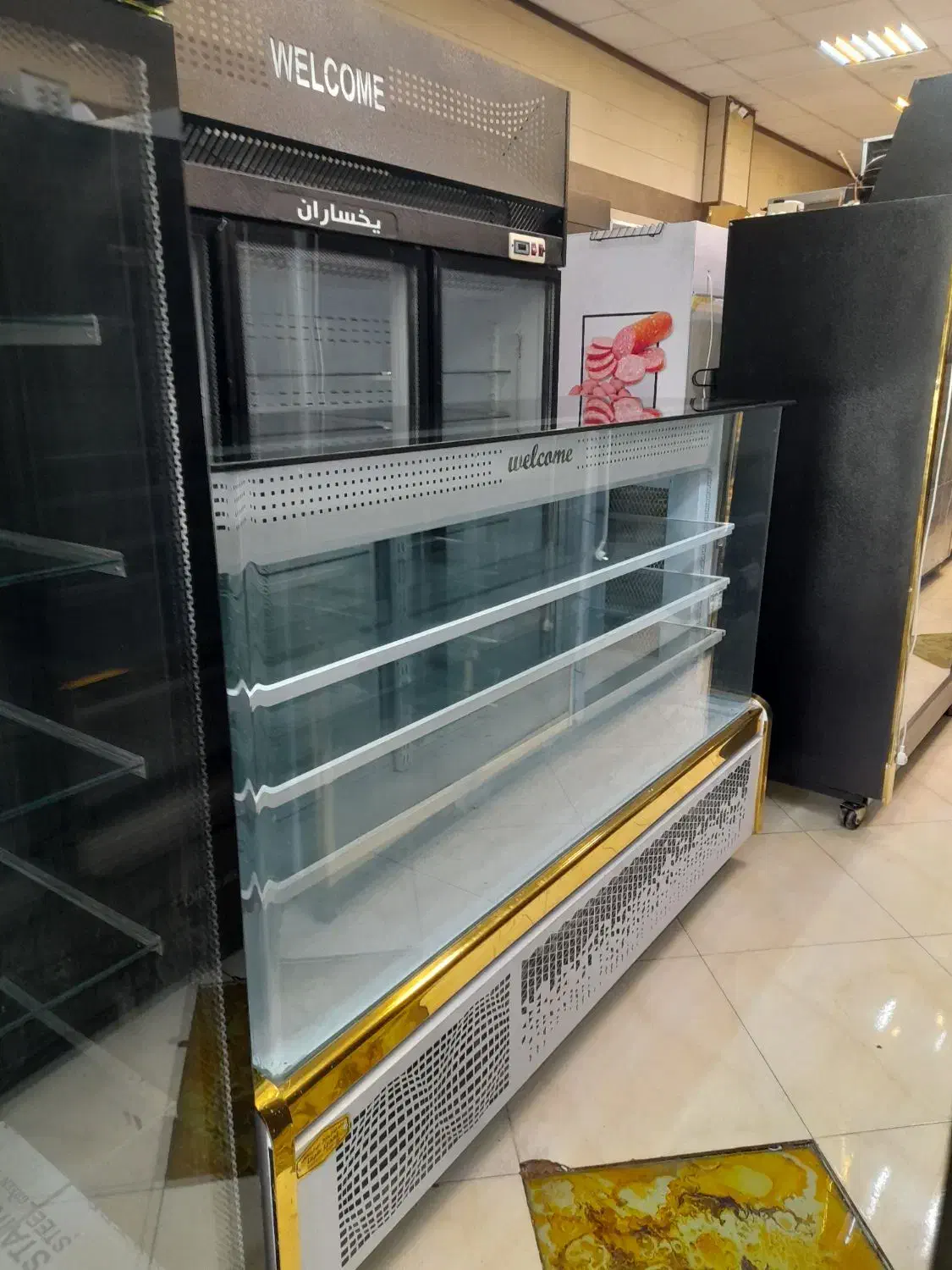 یخچال ویترینی کد ۱۰۰ ایستاده|فروشگاه و مغازه|مشهد, هنرور|دیوار