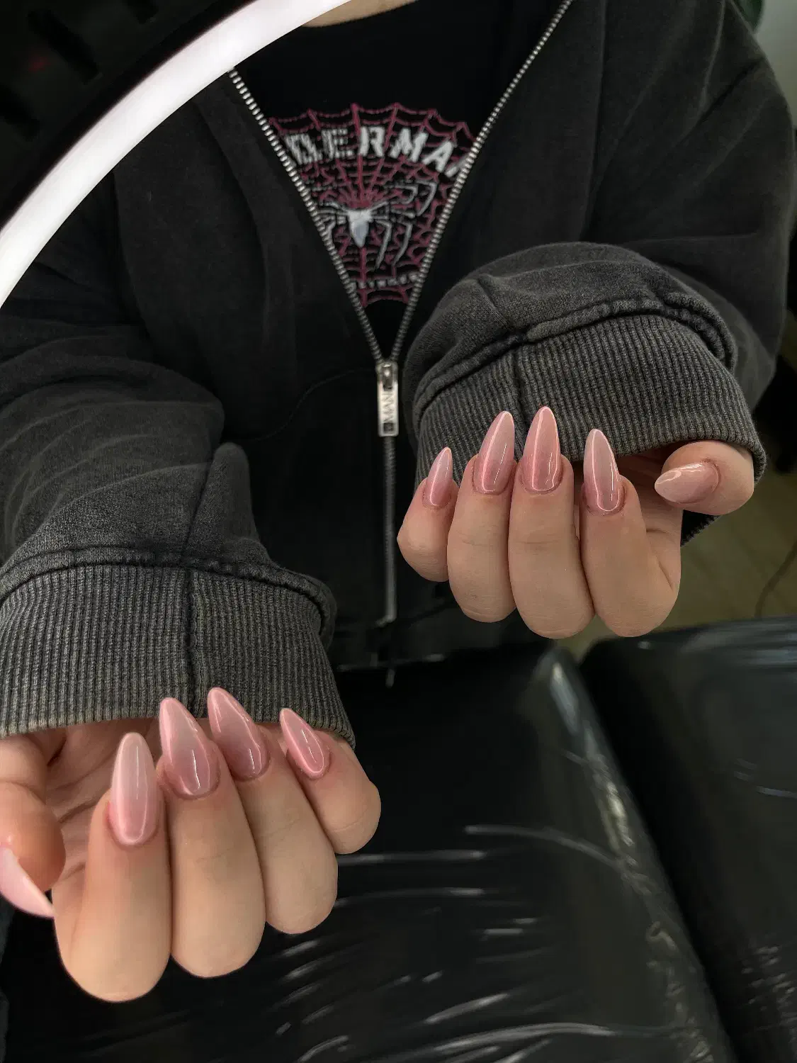 تخفیف کاشت ناخن و ترمیم و مژه|خدمات آرایشگری و زیبایی|کرج, فاز ۳ مهرشهر|دیوار