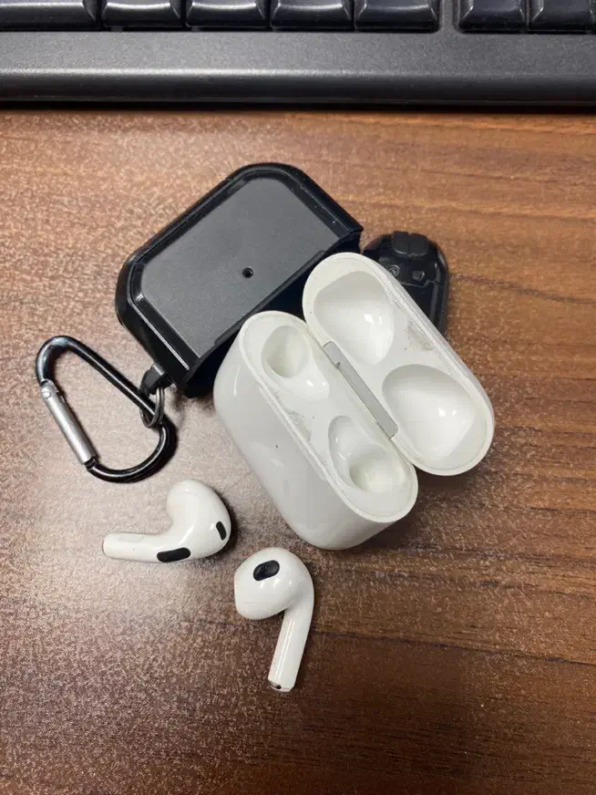 ایرپاد 3 ایفون وایرلس‌ اصلی|لوازم جانبی موبایل و تبلت|سیرجان, |دیوار