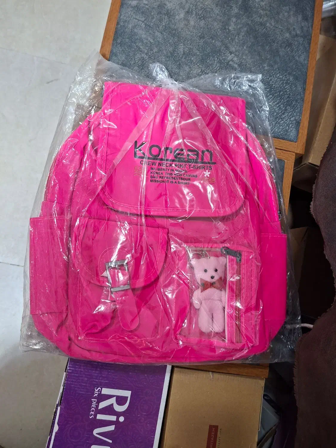 کیف مدرسه|کیف، کفش، کمربند|ایرانشهر, |دیوار