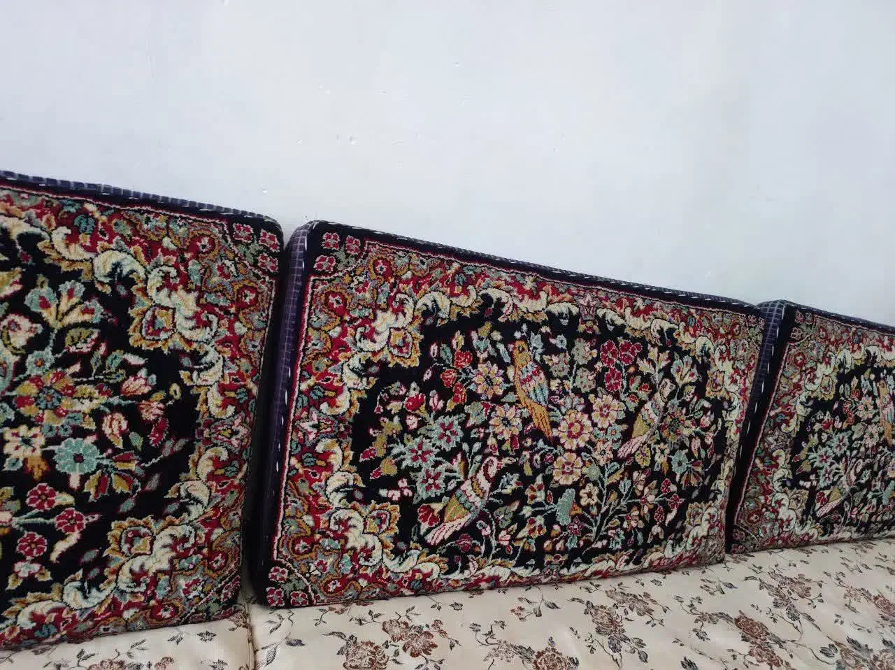 پشتی قالی|پشتی|زرند, |دیوار