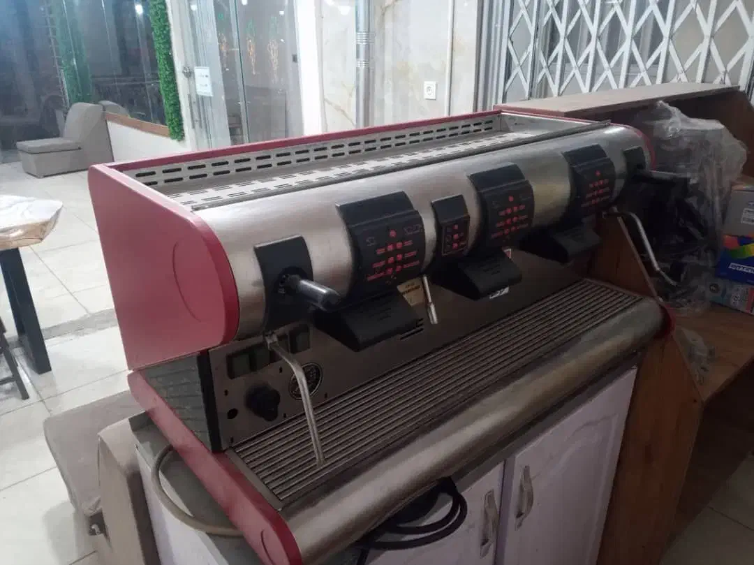 دستگاه اسپرسو قهوه ایتالیا ۳گروپ|سماور، چای‌ساز، قهوه‌ساز|ملایر, |دیوار