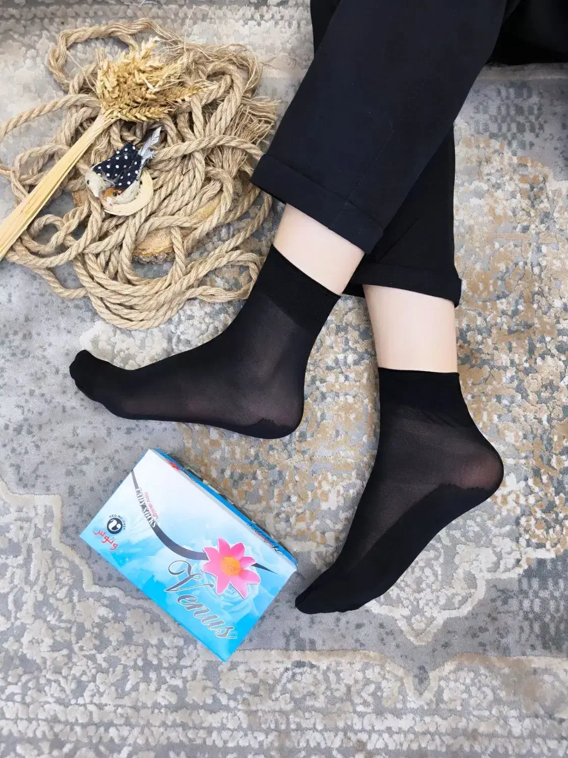 جوراب پارازین|لباس|صومعهسرا, |دیوار