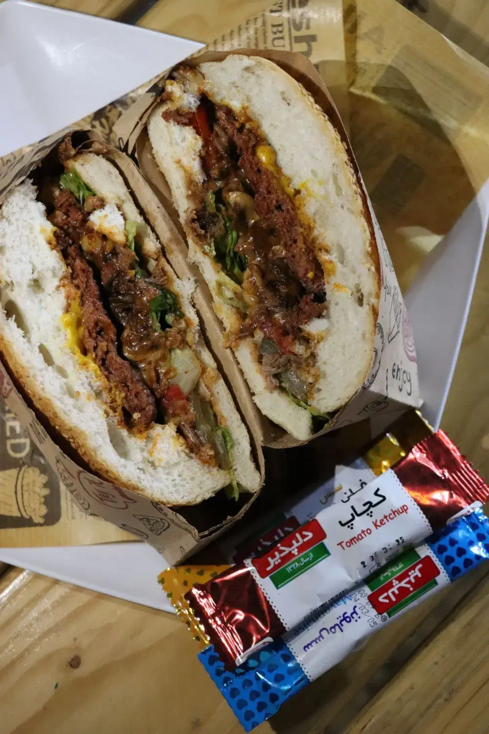 اجاره|اجارهٔ مغازه و غرفه|خوی, |دیوار