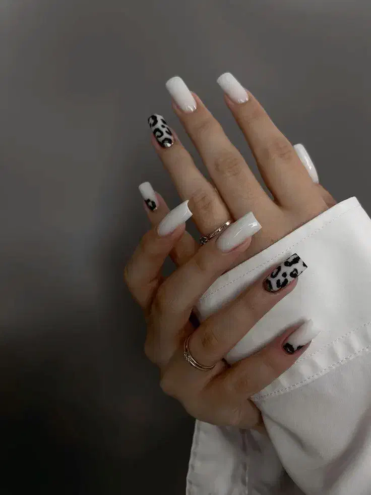 استخدام ناخنکار ماهر و منظم|استخدام درمانی، زیبایی، بهداشتی|تهران, باغ فیض|دیوار