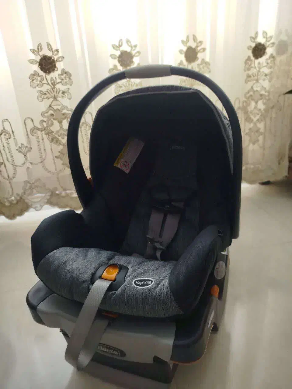 کریر و صندلی ماشین|تخت و صندلی بچه|مشکیندشت, |دیوار