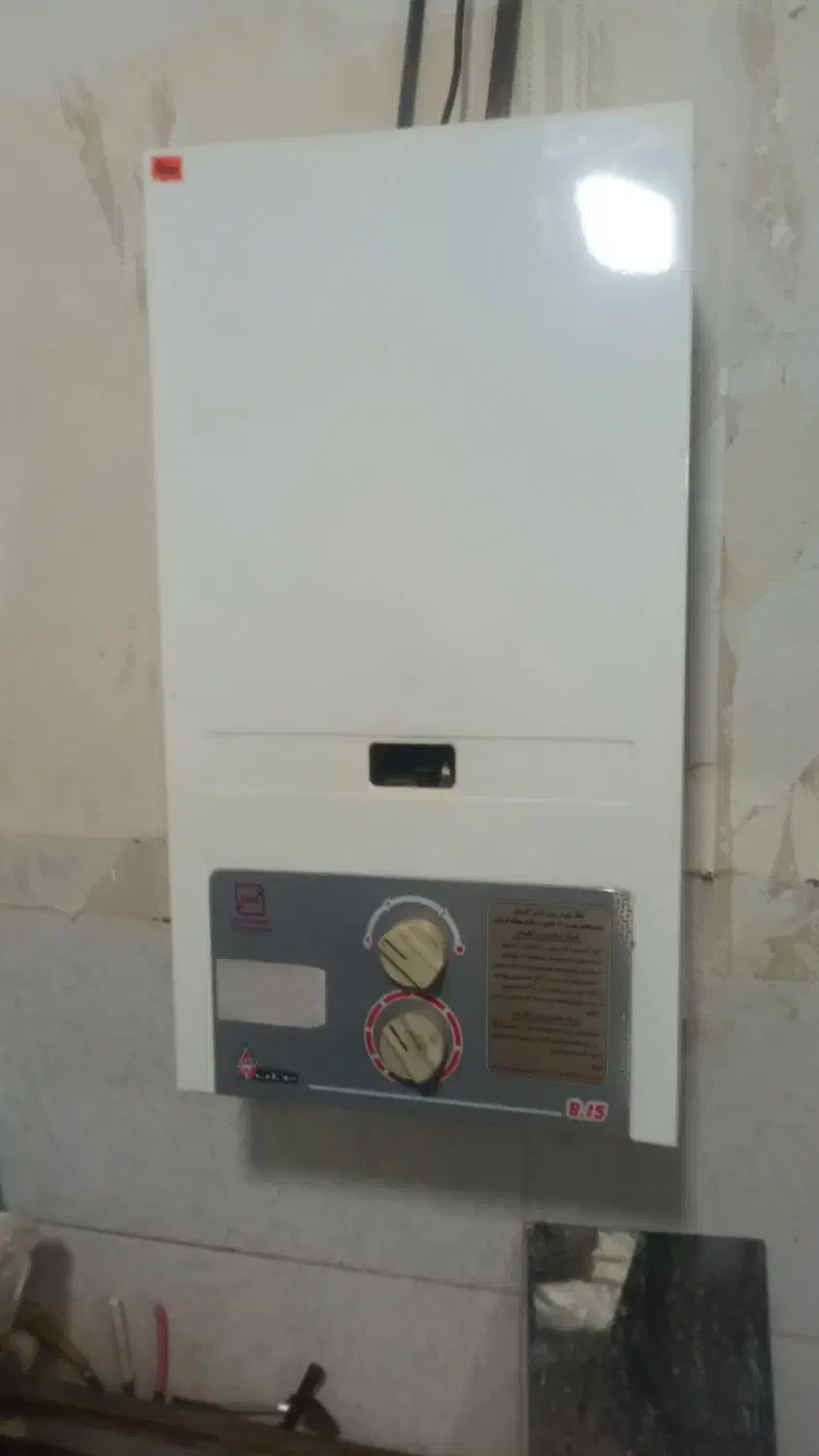 آبگرمکن دیواری|آبگرمکن، پکیج، شوفاژ|خوی, |دیوار