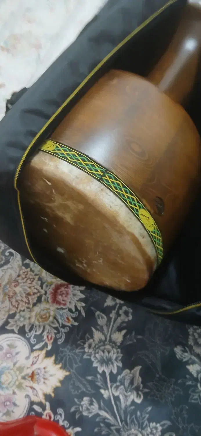 تنبک|سازهای سنتی|ساوه, |دیوار