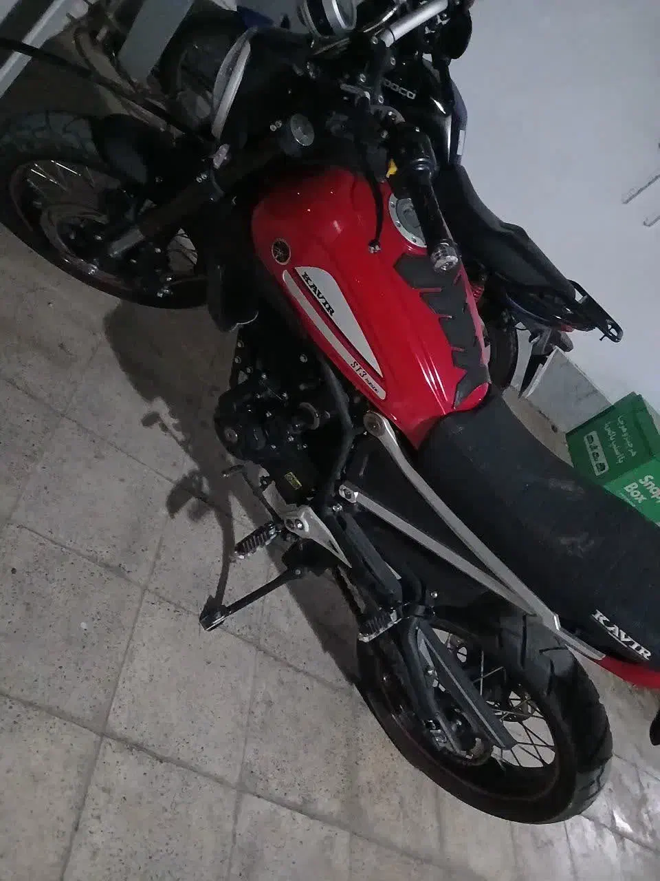 موتور کافه ریس st3|موتورسیکلت|اندیشه, اندیشه فاز ۴|دیوار