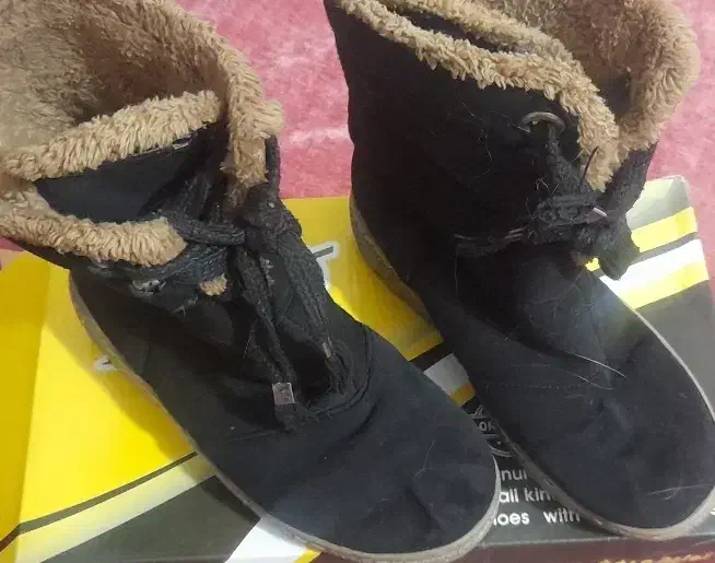 دو جفت کفش و یک  کاپشن کتان دخترانه|کفش و لباس بچه|هشتگرد, ینگی امام|دیوار