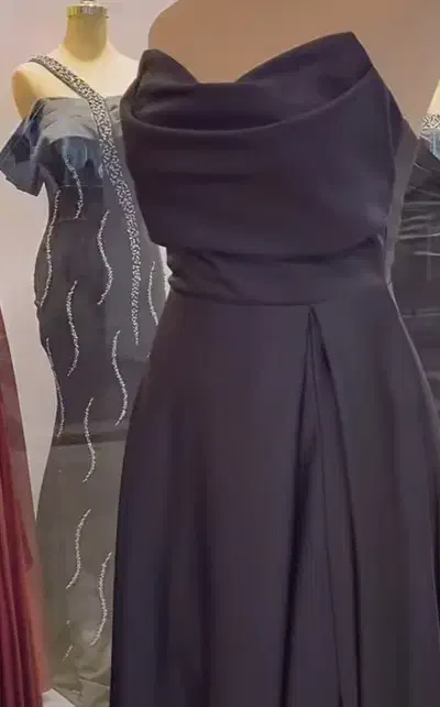 لباس مجلسی|لباس|قره چای, |دیوار