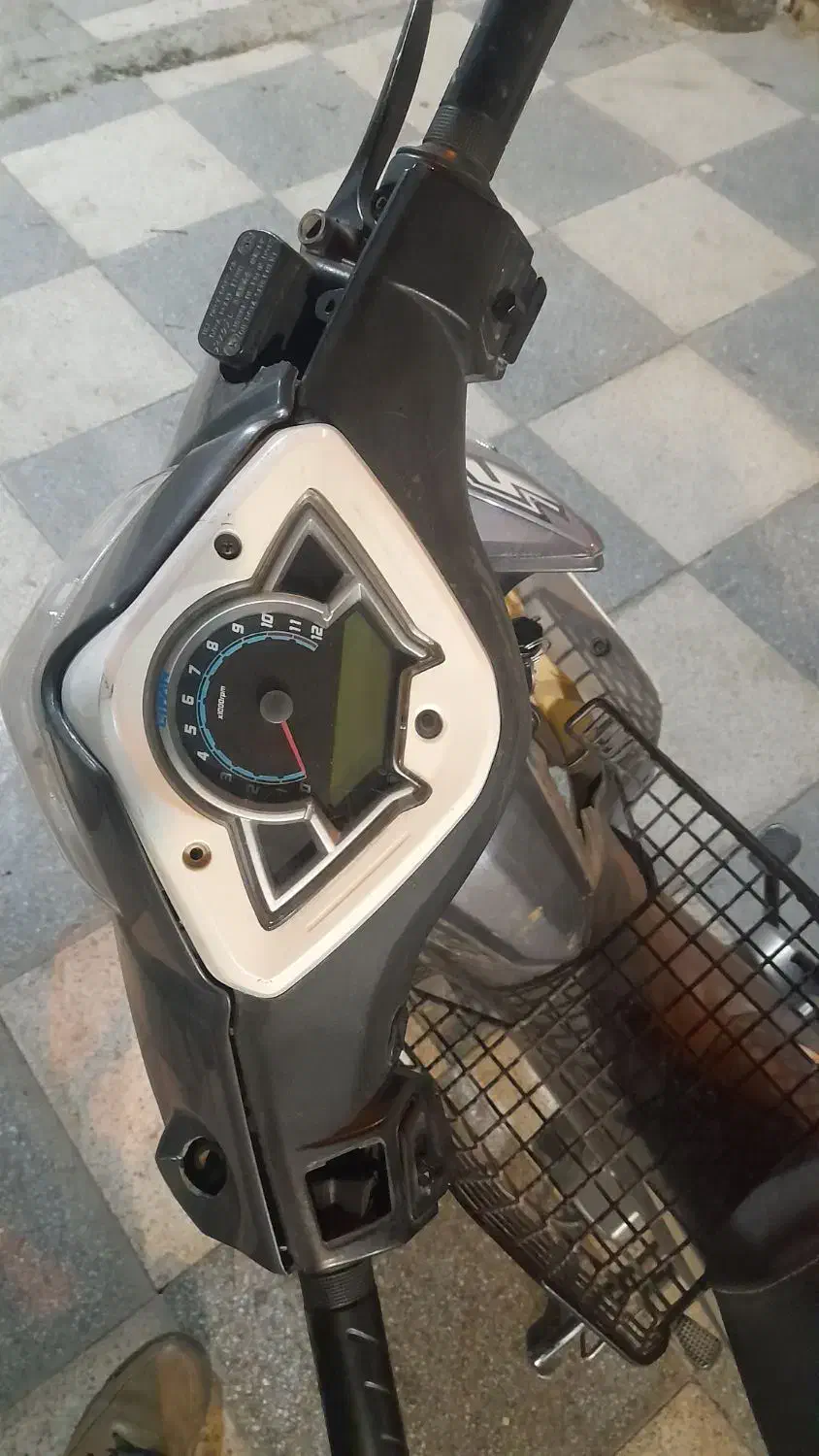 فروش موتور بی کلاج لیفان 135 سفید مدل 1400|موتورسیکلت|نجفآباد, کهریزسنگ|دیوار