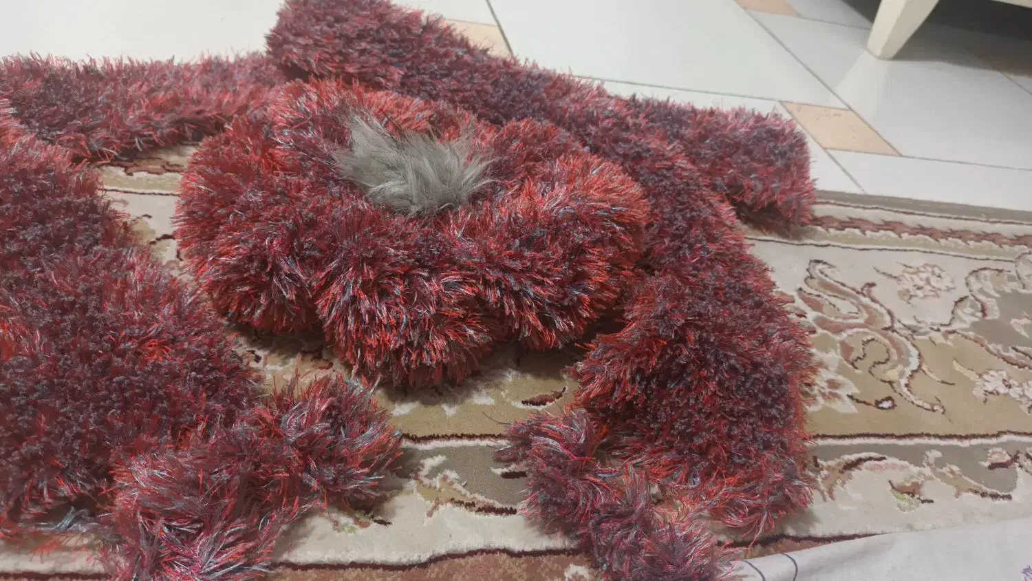 شال گردن و کلاه دست باف نو|لباس|پرند, فاز ۲|دیوار