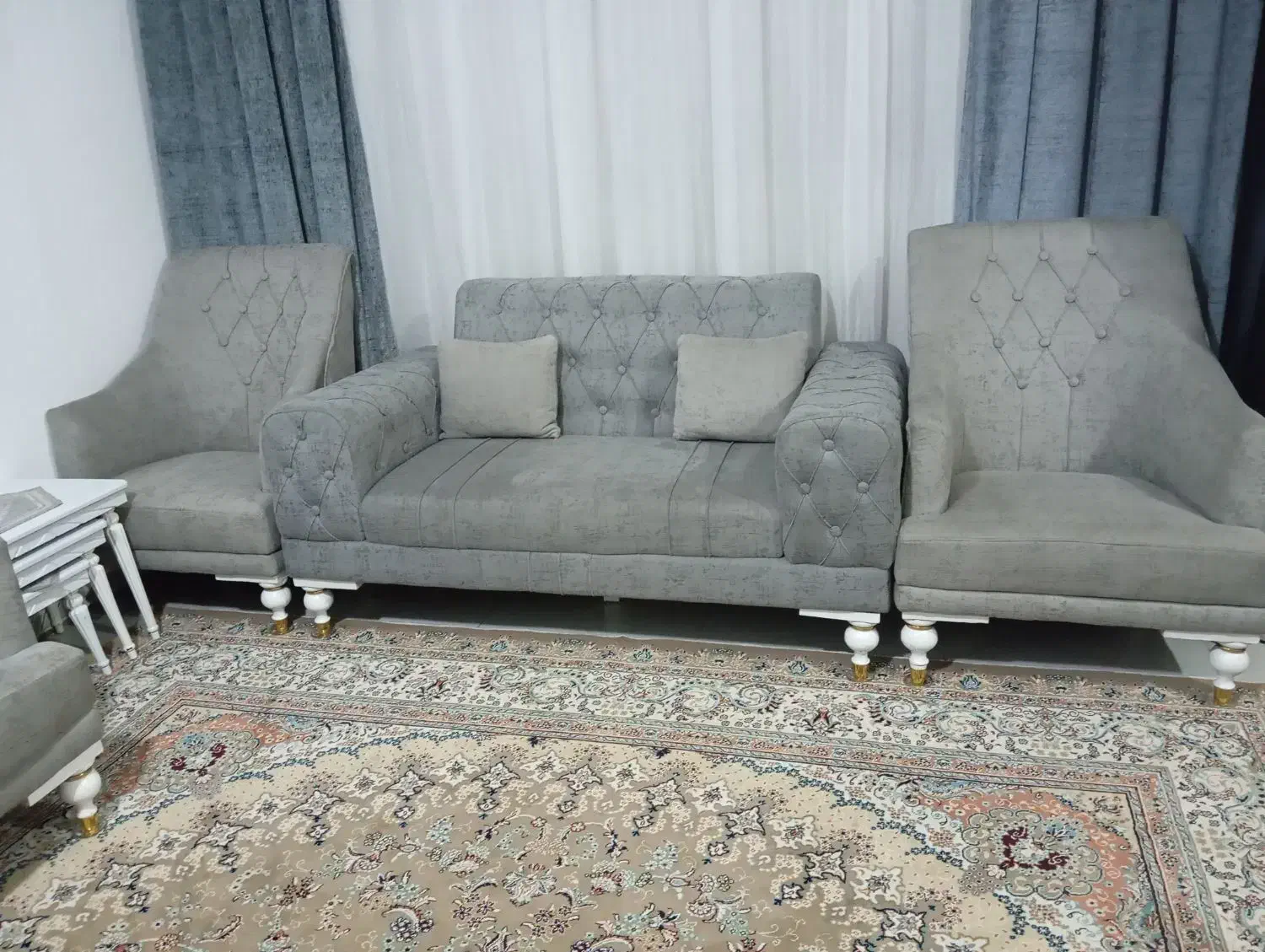 مبل چسترراحتی هفت نفره|مبلمان خانگی و میز عسلی|تهران, تختی|دیوار