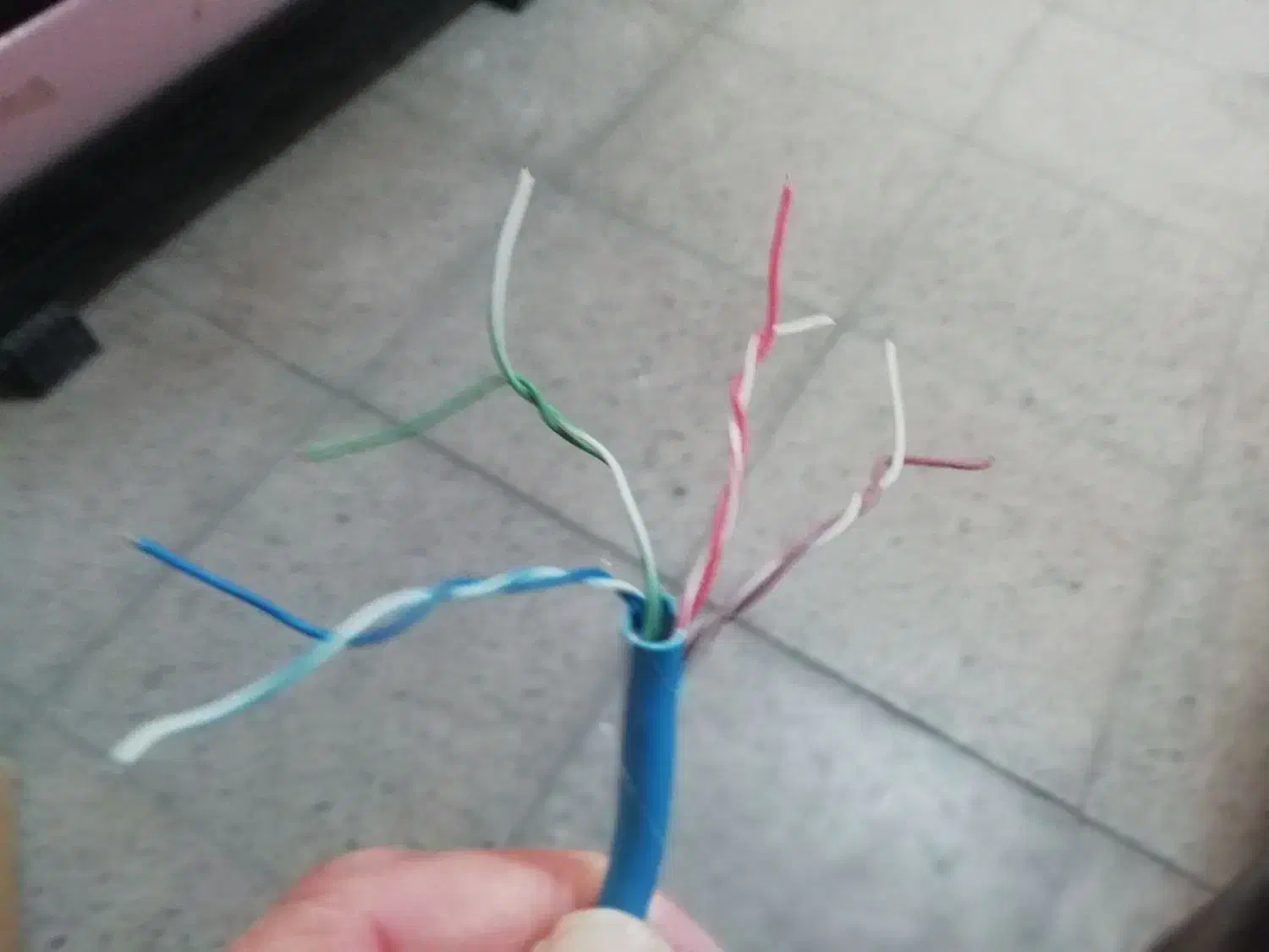 حدود ۳۰۰ متر کابل شبکه ۴زوج آمریکایی|مودم و تجهیزات شبکه|همدان, |دیوار