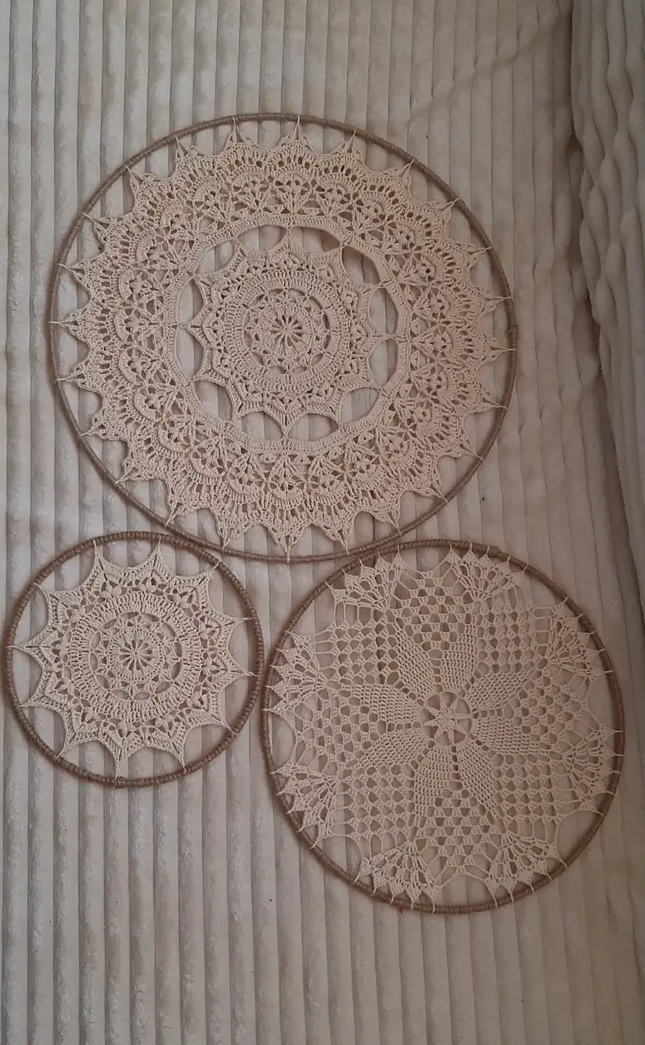 بافتنی دیوارکوب و بومریس و عروسک بافی|صنایع دستی و سایر لوازم تزئینی|اهواز, کوی باهنر|دیوار