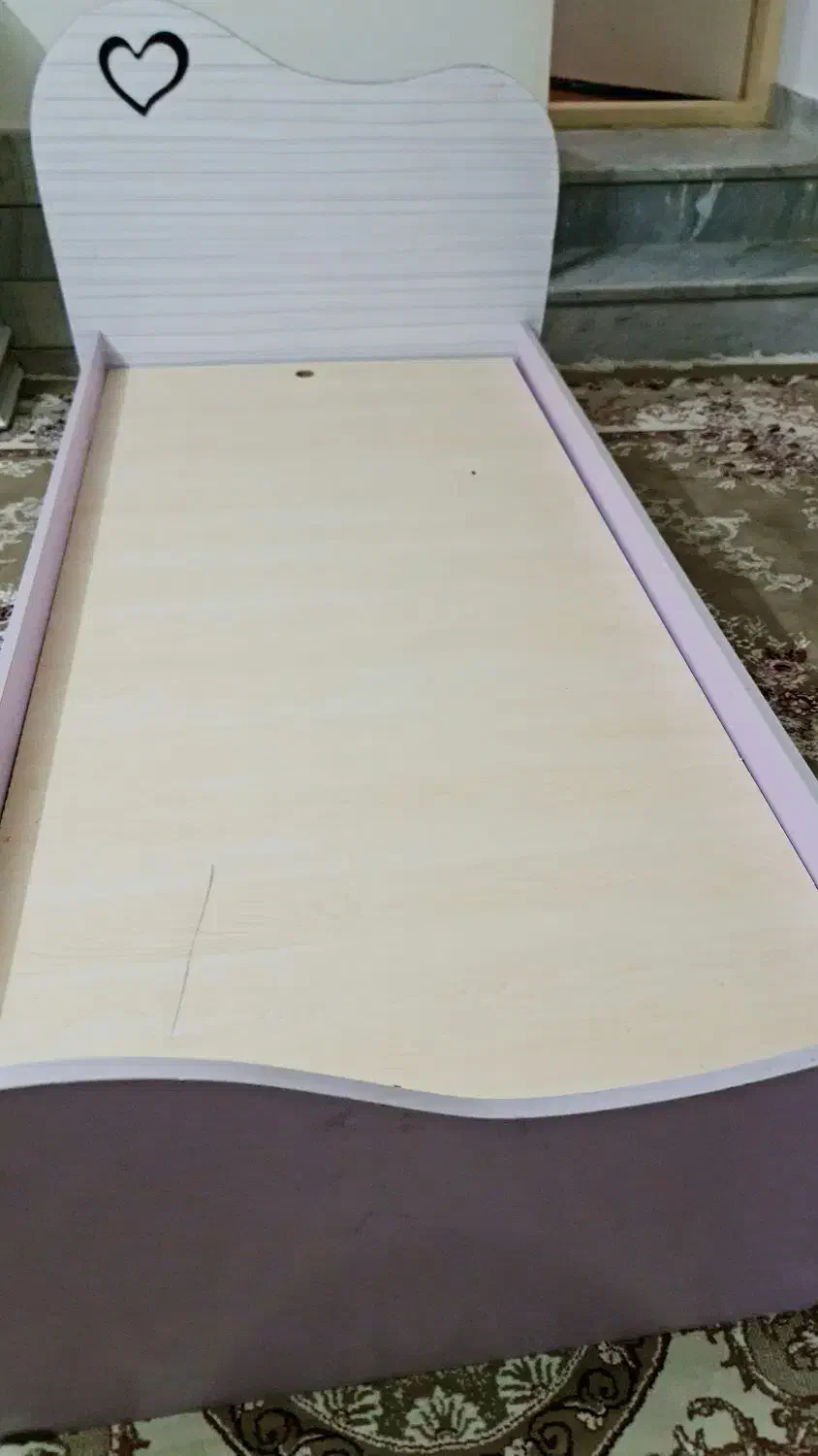 میز کامپیوتر و آینه و کنسول تخت بچگانه|صنایع دستی و سایر لوازم تزئینی|شیروان (خراسان), |دیوار