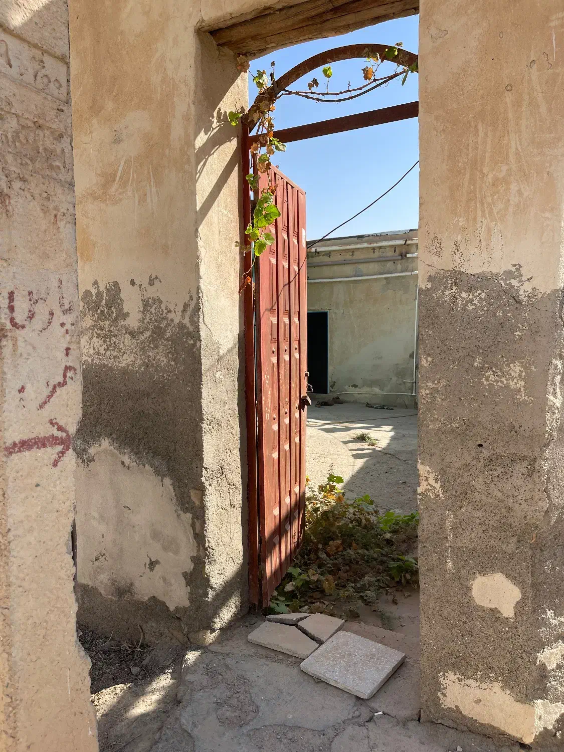 واحد مسکونی و سرایداری|اجارهٔ آپارتمان|قنوات, |دیوار