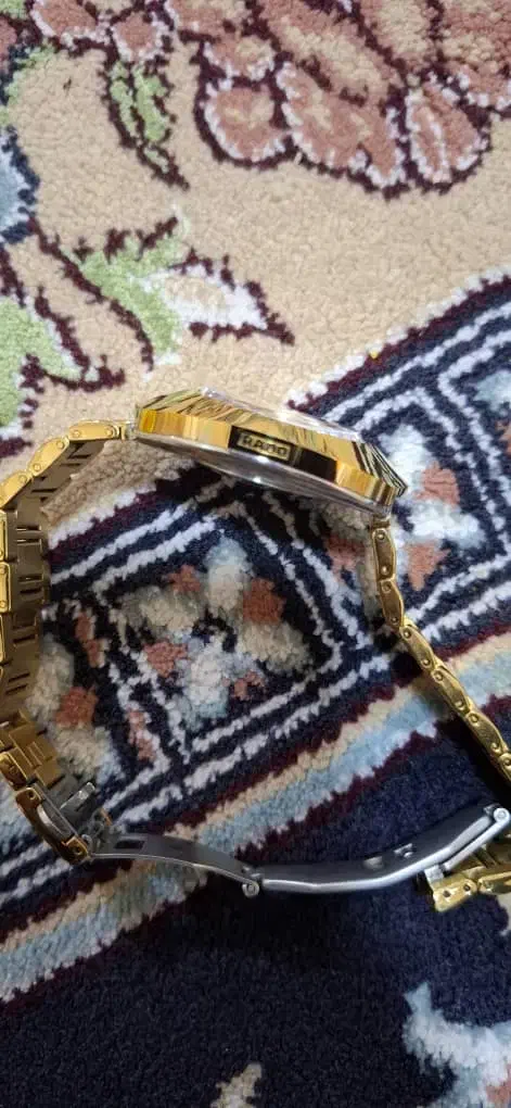 ساعت رادو|ساعت|قشم, |دیوار