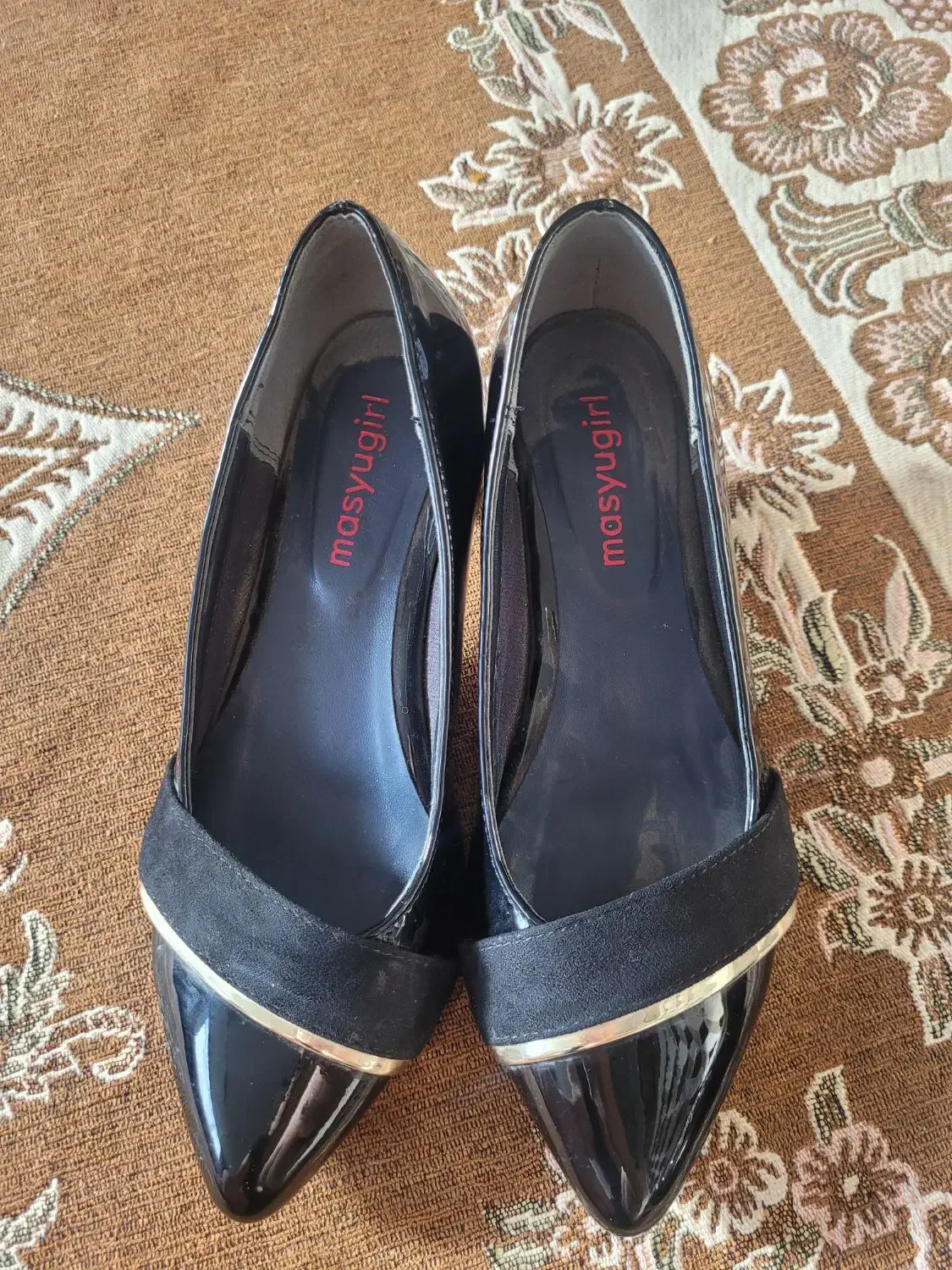 کفش مجلسی|کیف، کفش، کمربند|کاشمر, |دیوار