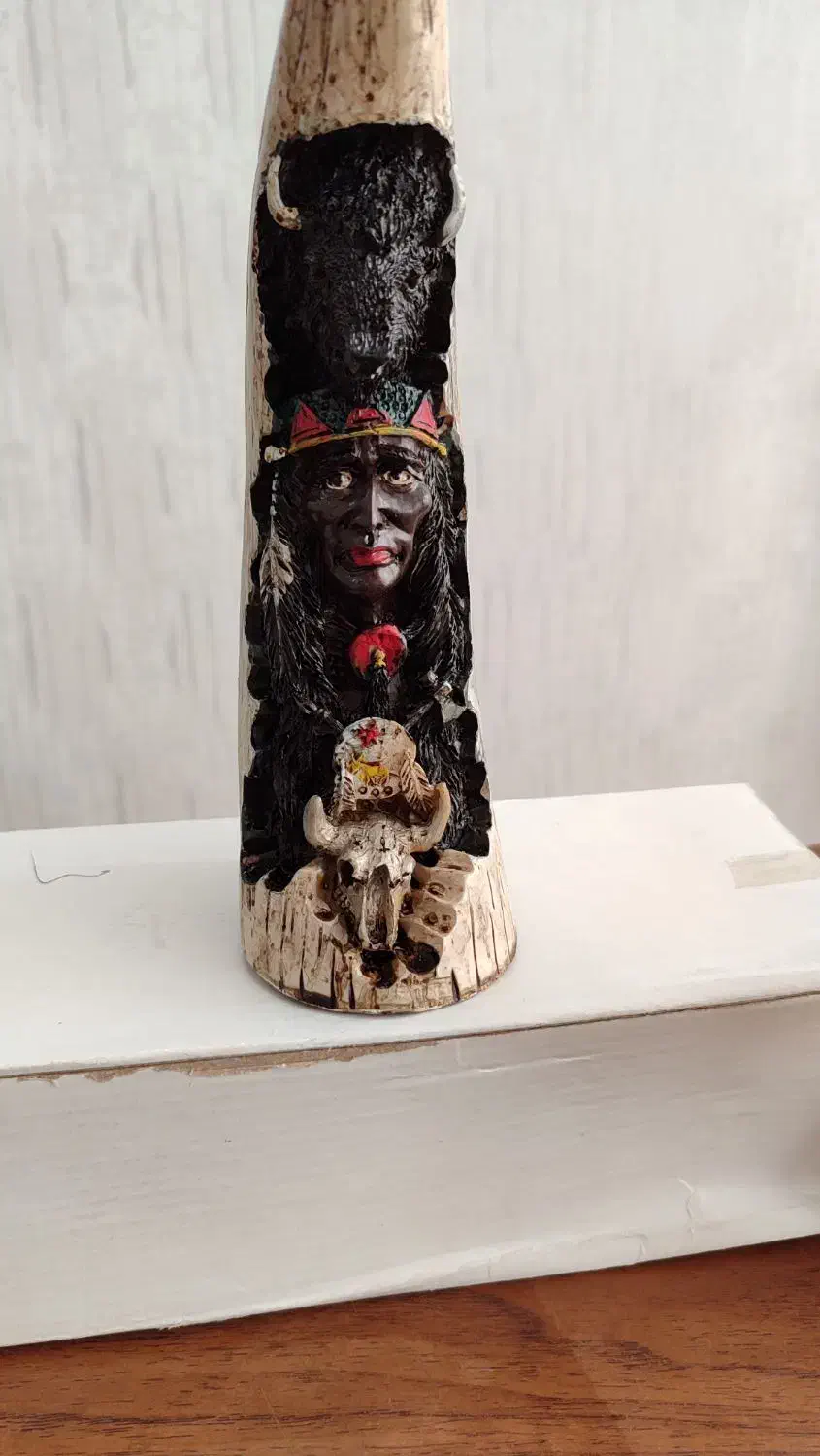 مجسمه سرخپوست|مجسمه، تندیس، ماکت|اصفهان, شاه پسند|دیوار