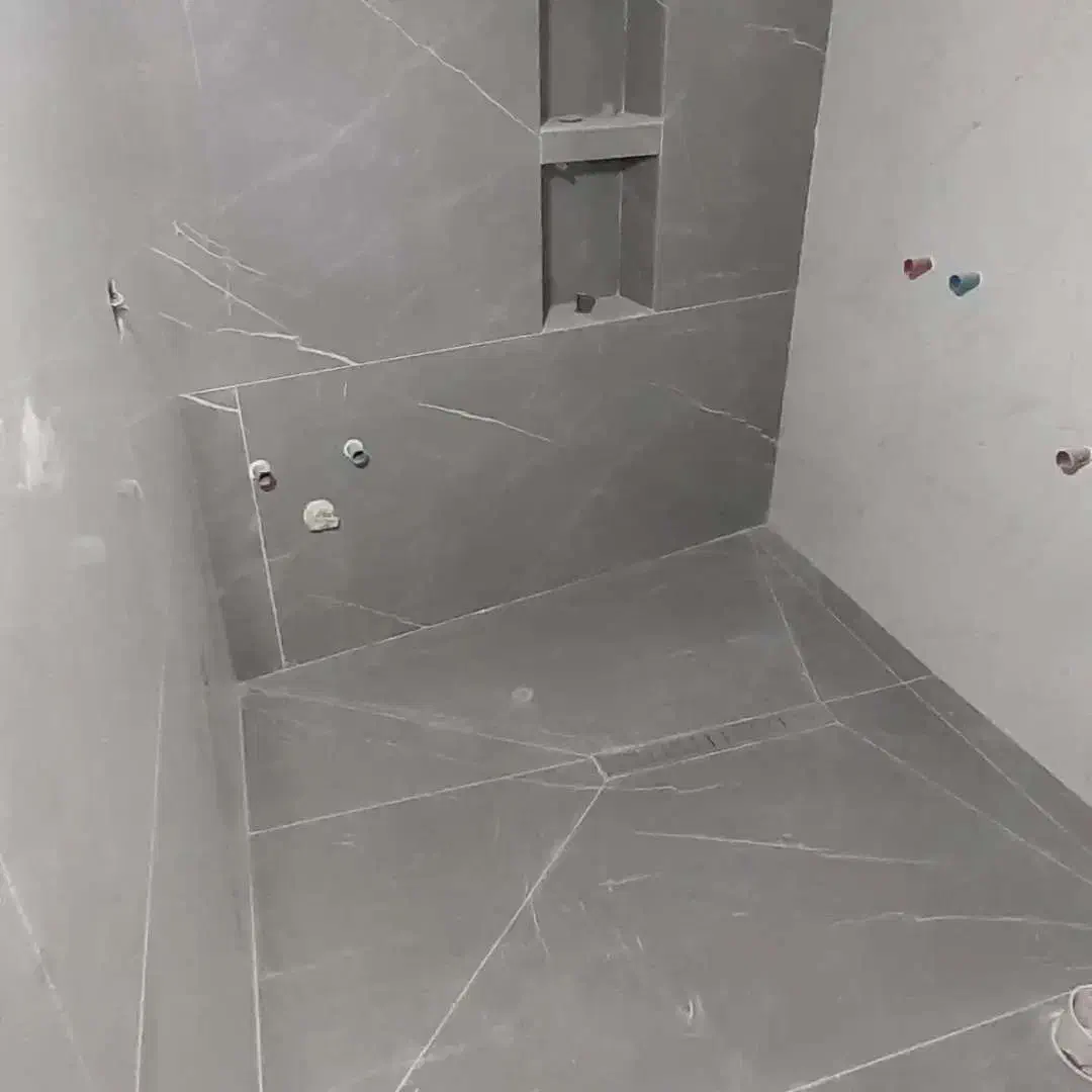 با سلام نیازمند  شاگرد کاشیکار و کارگر حمل مصالح|استخدام معماری، عمران و ساختمانی|ملایر, |دیوار