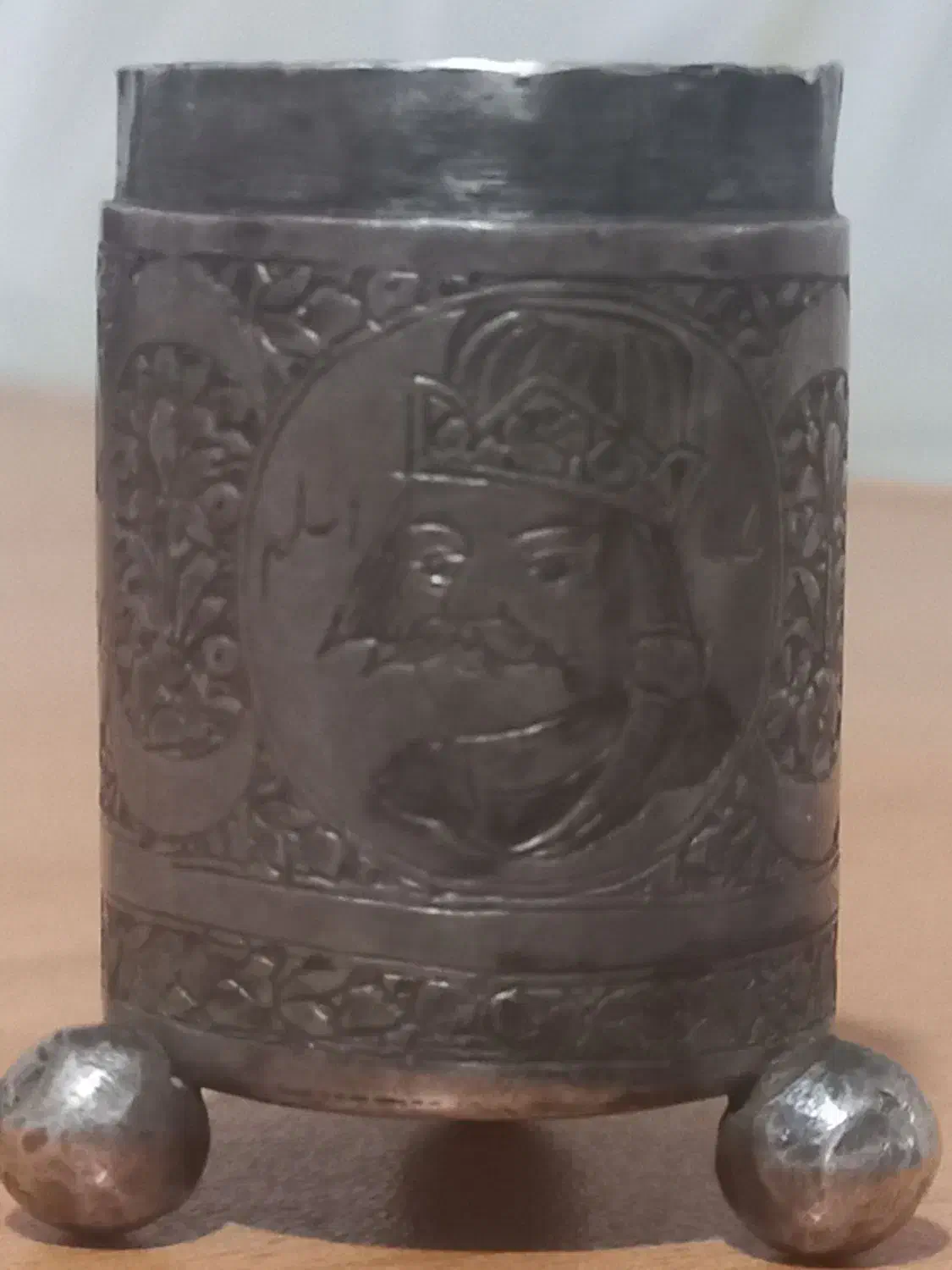 آنتیک|کلکسیون اشیاء عتیقه|اصفهان, پوریای ولی|دیوار