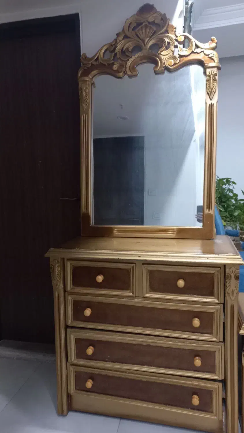 دراور ۴ کشو همراه با آیینه|جاکفشی، کمد، دراور|تهران, طیب|دیوار