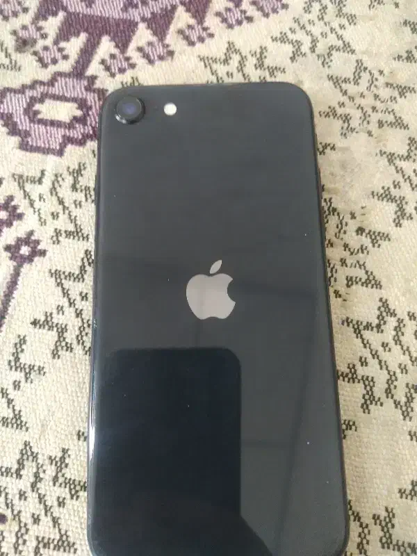 گوشی ایفون se2020|موبایل|اردبیل, |دیوار