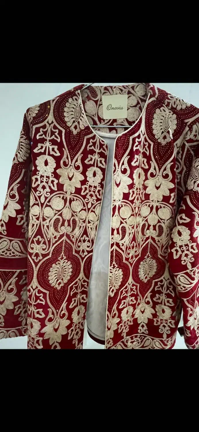 کت مجلسی|لباس|هشتگرد, هشتگرد قدیم|دیوار