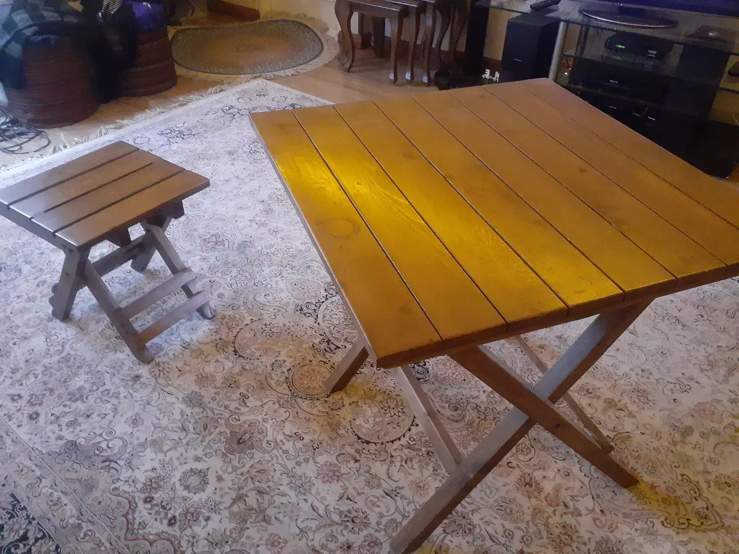 صندلی و میز تاشو|صندلی و نیمکت|تهران, امام زاده عبدالله|دیوار