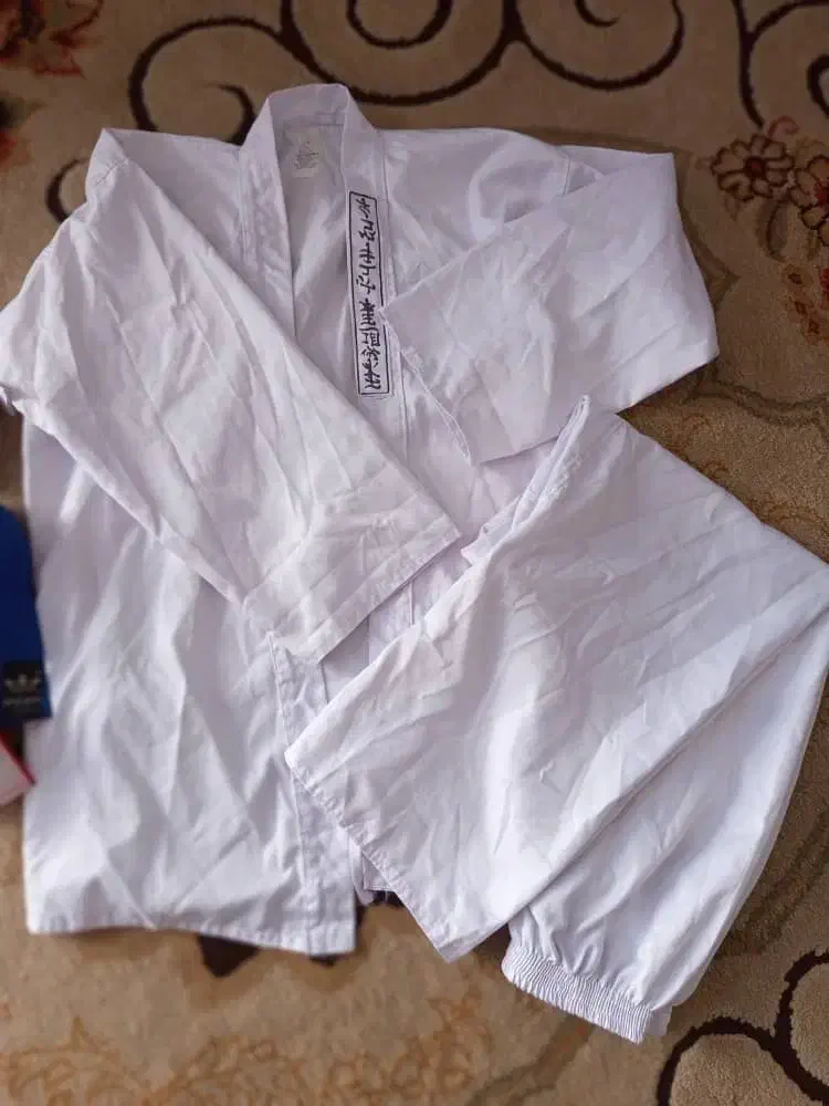 لباس کاراته|لباس|شیراز, قلعه نو|دیوار