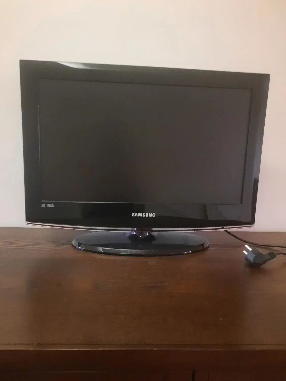 تلویزیون آل سی دی ۲۲|تلویزیون و پروژکتور|تهران, اکباتان|دیوار