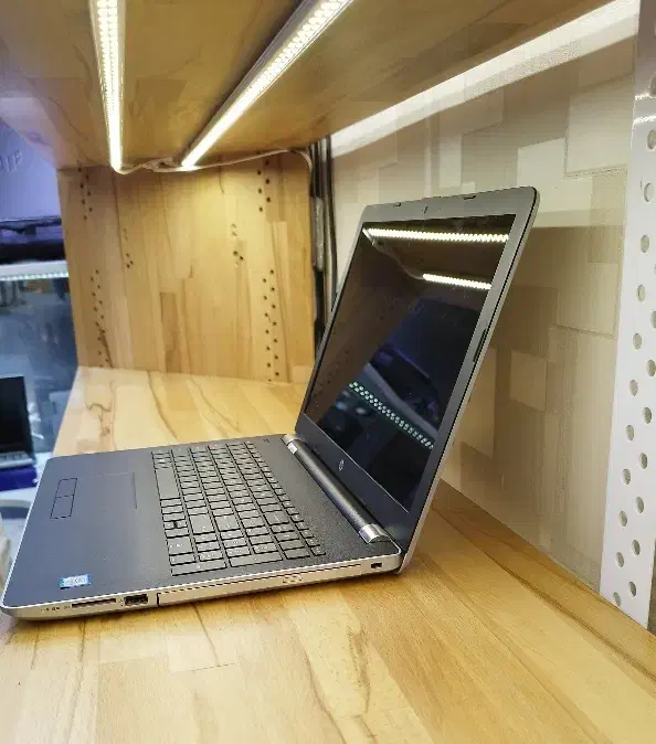 لپتاپ استوک HP بسیار تمیز با باطری آکبند|رایانه همراه|تبریز, |دیوار