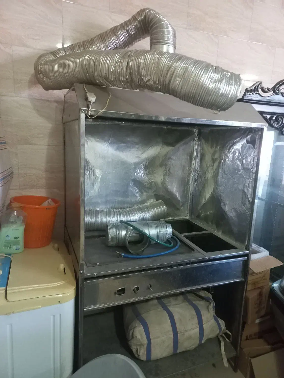 فر ساندویچ|کافیشاپ و رستوران|بروجن, |دیوار