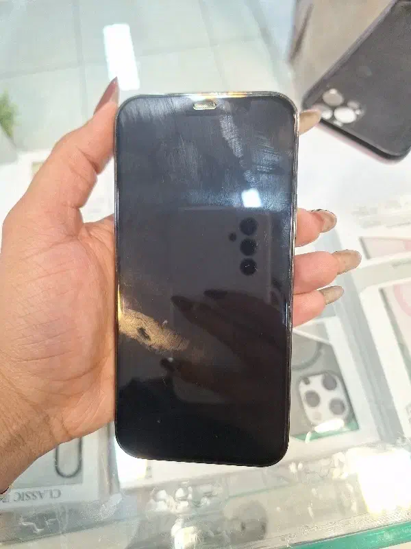 ۱۲ پرو|موبایل|سمنان, |دیوار