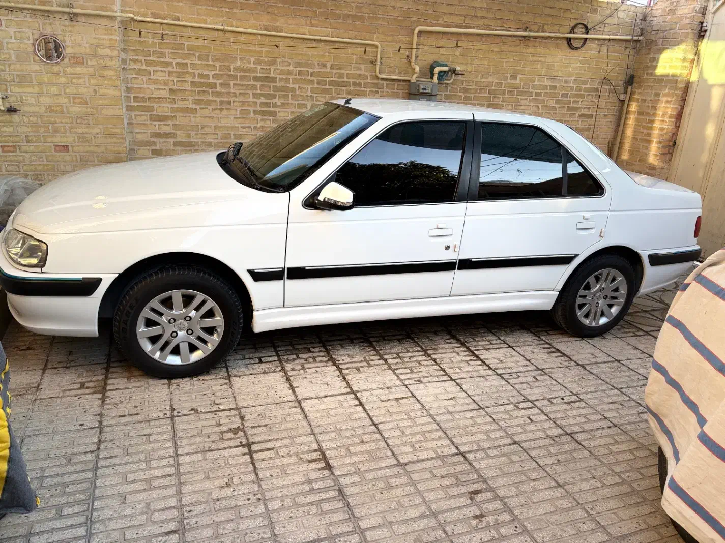 پارس سال ۱۴۰۲تمام فابرک بدون نقطه|خودرو سواری و وانت|مرودشت, ژیان|دیوار