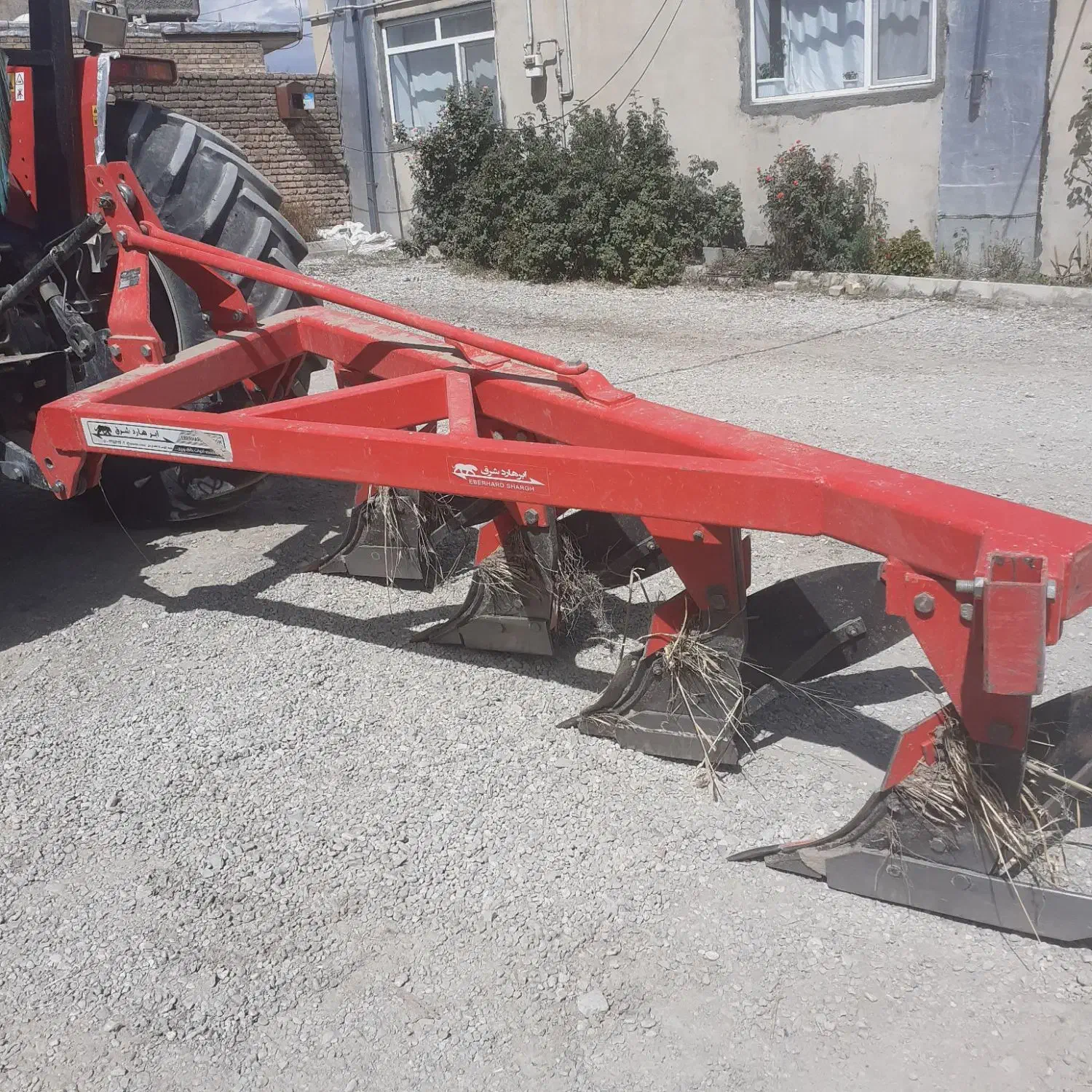 گاوآهن۴خیشصنعتیکمکاردرحدصفر|قطعات یدکی و لوازم جانبی|سیلوانه, |دیوار