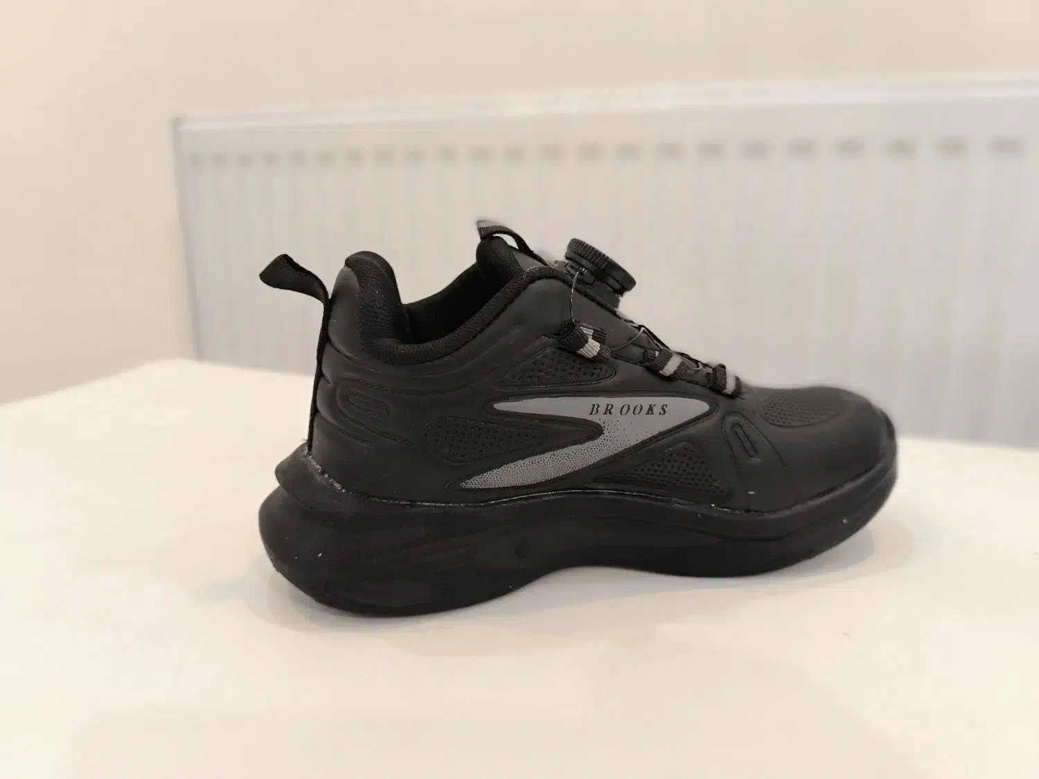 کفش اسپورت بچگانه مدل بروکس|کفش و لباس بچه|رباطکریم, رباطکریم|دیوار