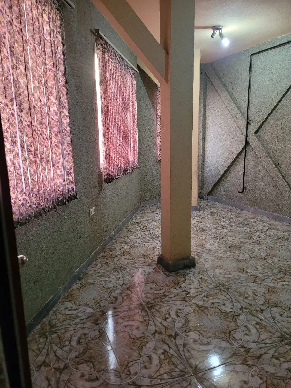 واحدتجاری 17متری|اجارهٔ دفتر کار، اتاق اداری، مطب|رشت, ساغری سازان|دیوار